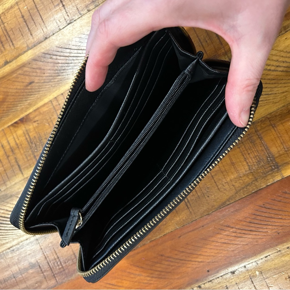 Fossil Wallet - Picture 4 of 6